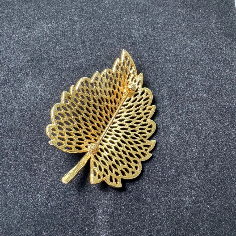 Vintage MONET Brooch Pin Gold Tone Open Work Leaf Lacy Filigree Mesh Statement